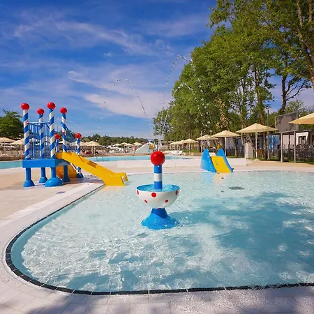 Eurocamp Mobile Homes At Campsite Bijela Uvala Porec